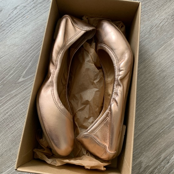 manhattan ballet flat